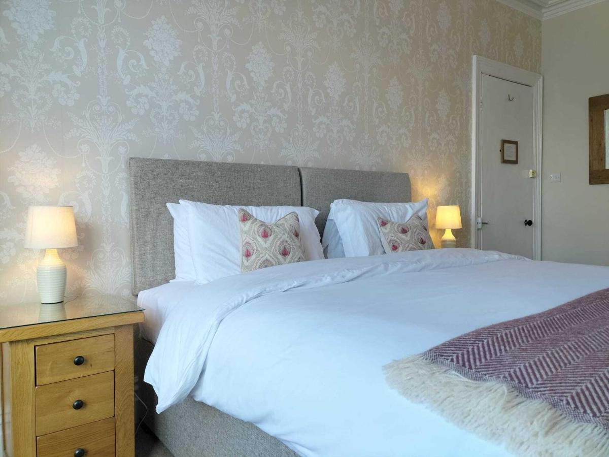 Clarence House Bed & Breakfast Keswick  Bagian luar foto